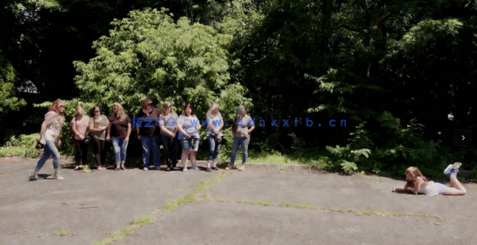  室外女童自然光线摄影避免阴影技巧视频教程 (图3)